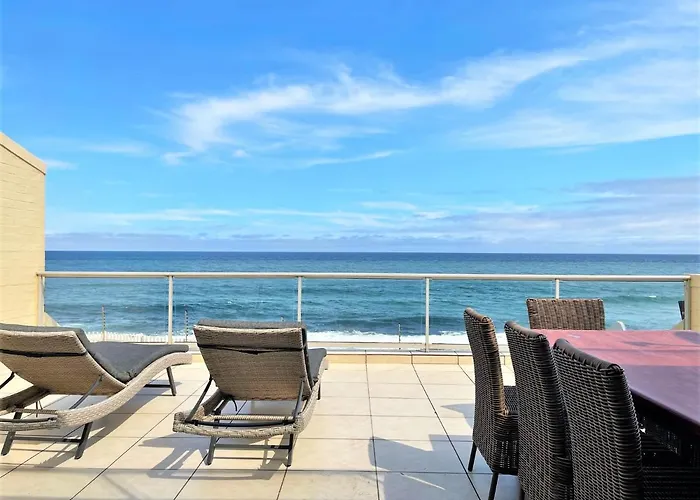 Beachfront @ Driftwood 6 Luxury Family Apartment