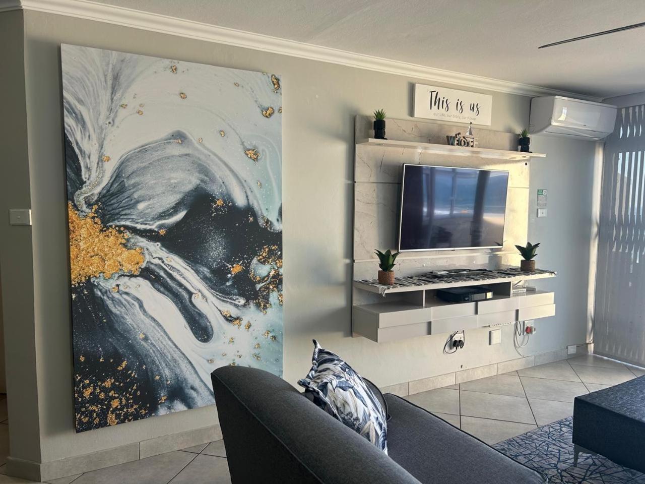 Beachfront @ Driftwood 6 Luxury Family * Ballito